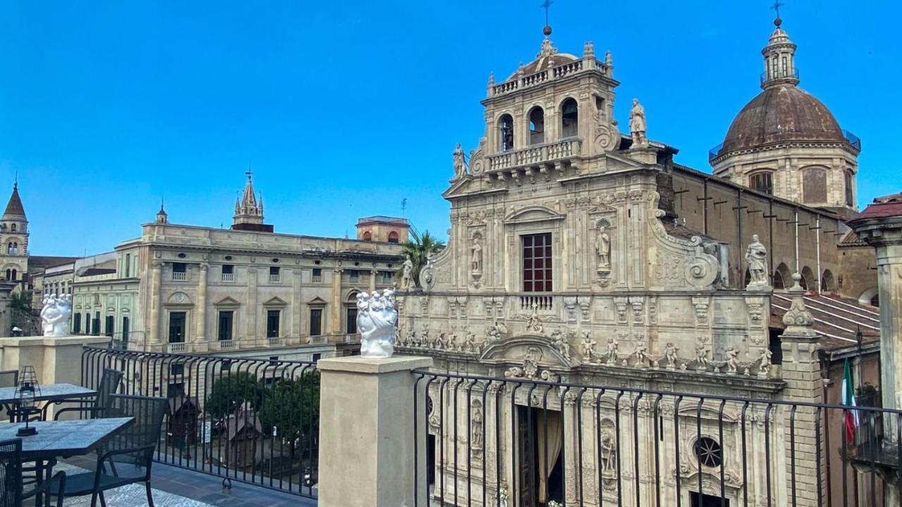 Отель Palazzo Frami Ачиреале Экстерьер фото