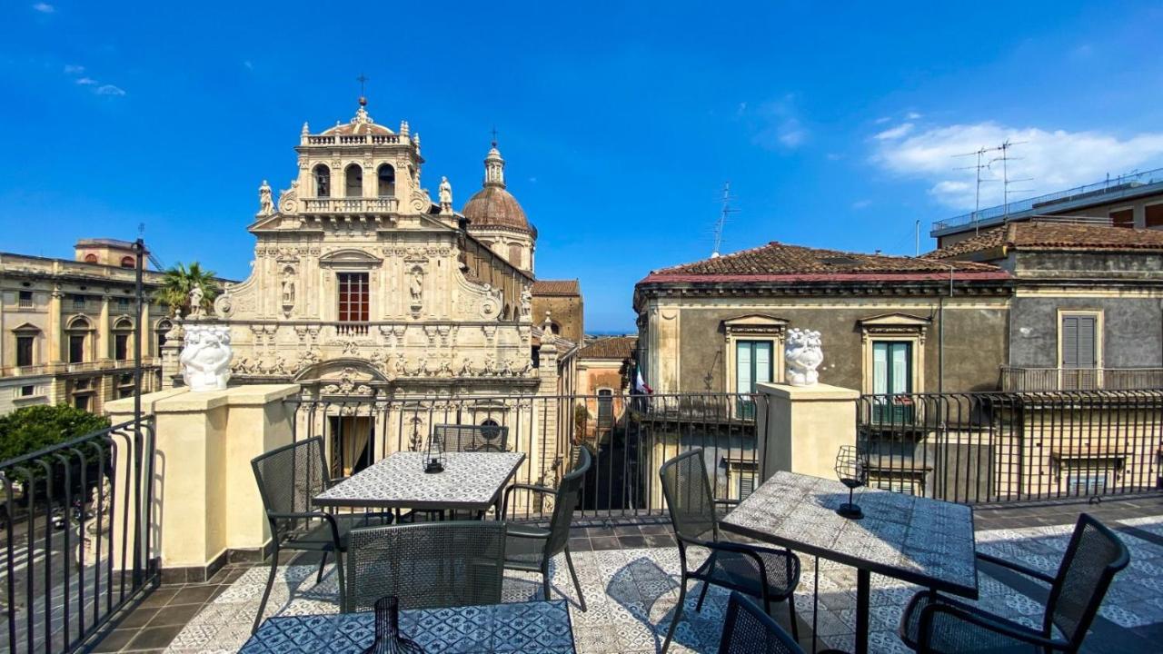 Отель Palazzo Frami Ачиреале Экстерьер фото
