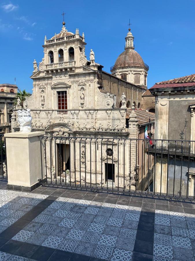 Отель Palazzo Frami Ачиреале Экстерьер фото
